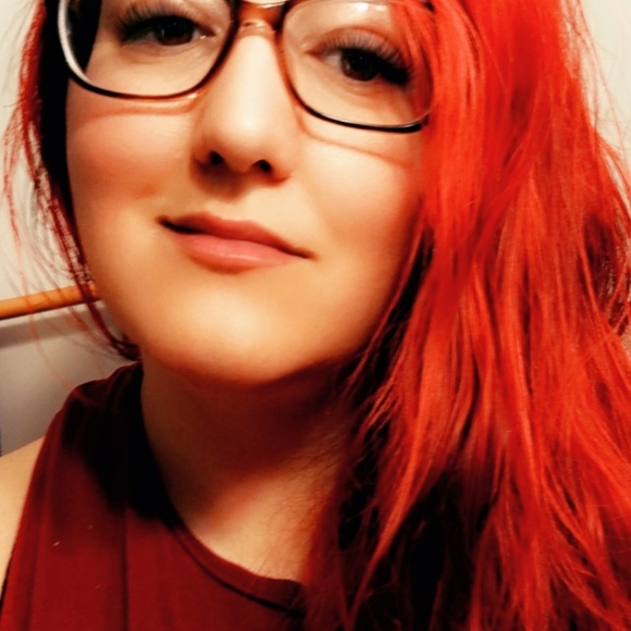 Meet your Posher, Charlene Renee - Picture 4 of 5